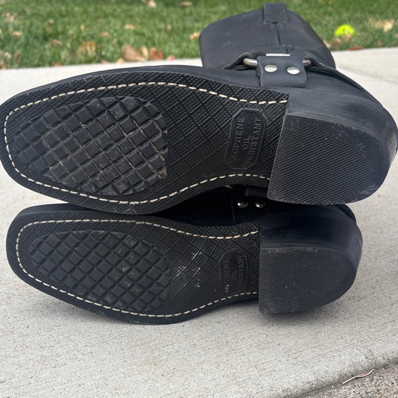 Frye Harness 12R Black Leather Boots - Picture 7 of 11